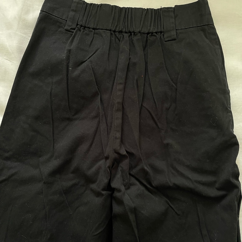 Cargos - Picture 2 of 2